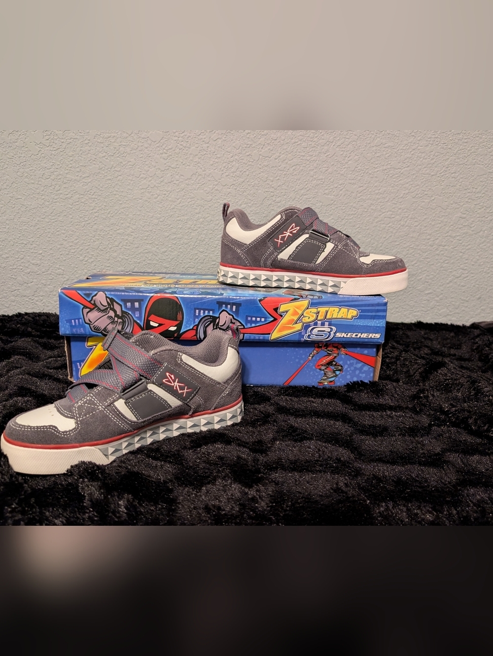Skechers Z-Strap Kid's Gray & Red Sneakers
